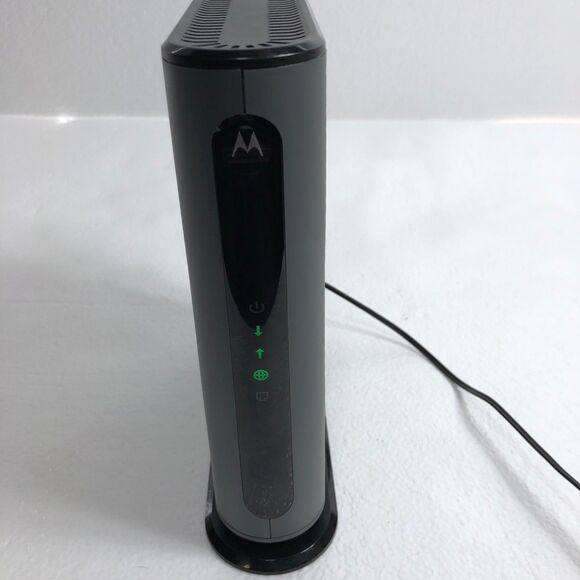 Motorola Docsis 3.0 Cable Modem 24x8 Model MB7621 - Picture 1 of 6